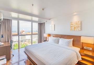 2 Bedroom Serviced Apartment For Rent - Chakto Mukh, Phnom Penh thumbnail