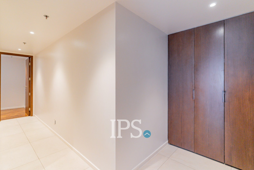 2 Bedroom Serviced Apartment For Rent - Chakto Mukh, Phnom Penh