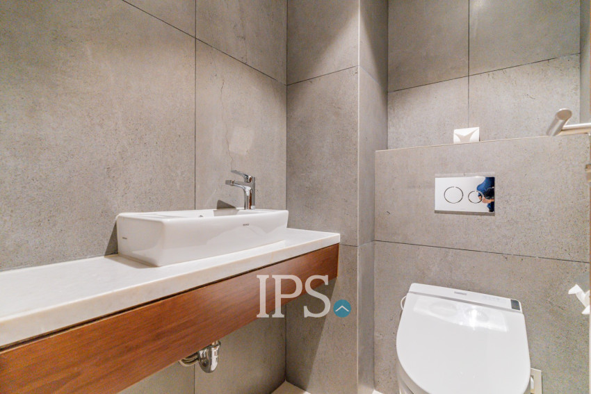 2 Bedroom Serviced Apartment For Rent - Chakto Mukh, Phnom Penh