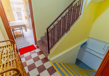 Renovated 1 Bedroom Apartment For Rent - Chey Chumneah, Phnom Penh thumbnail