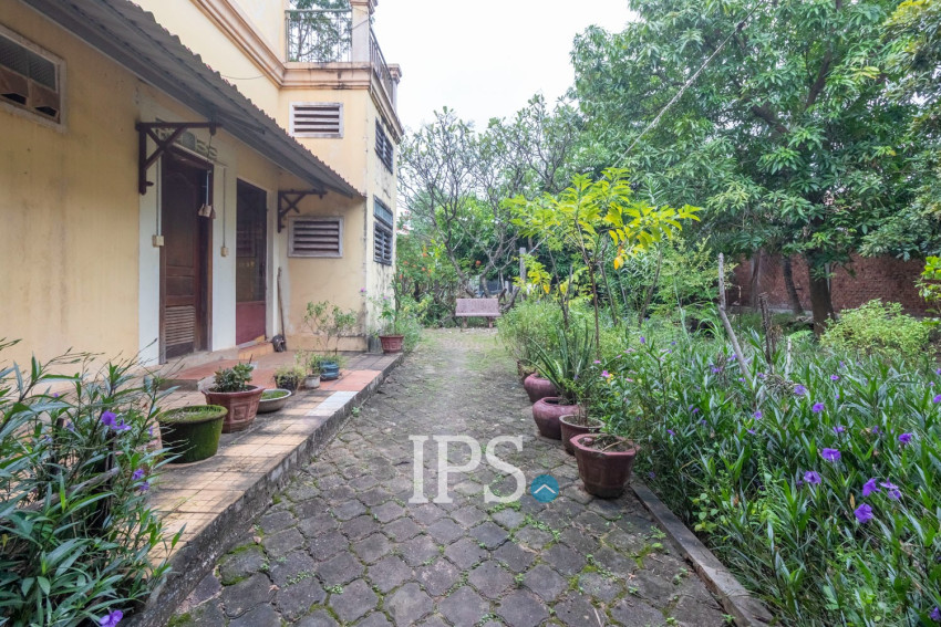 3,500 Sqm Commercial Land For Rent - Sala Kamreuk, Siem Reap