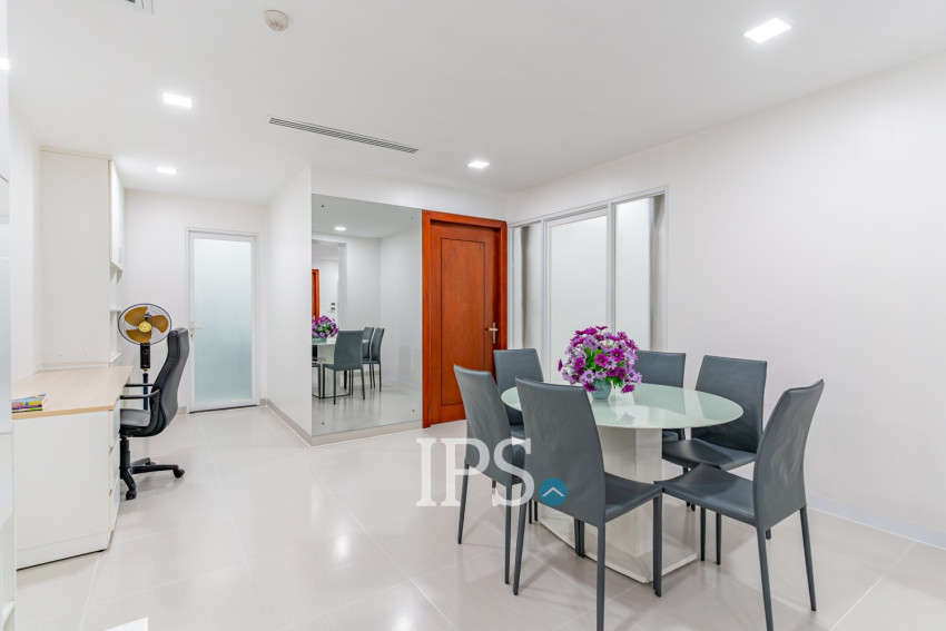 3 Bedroom Serviced Apartment For Rent - BKK1, Phnom Penh