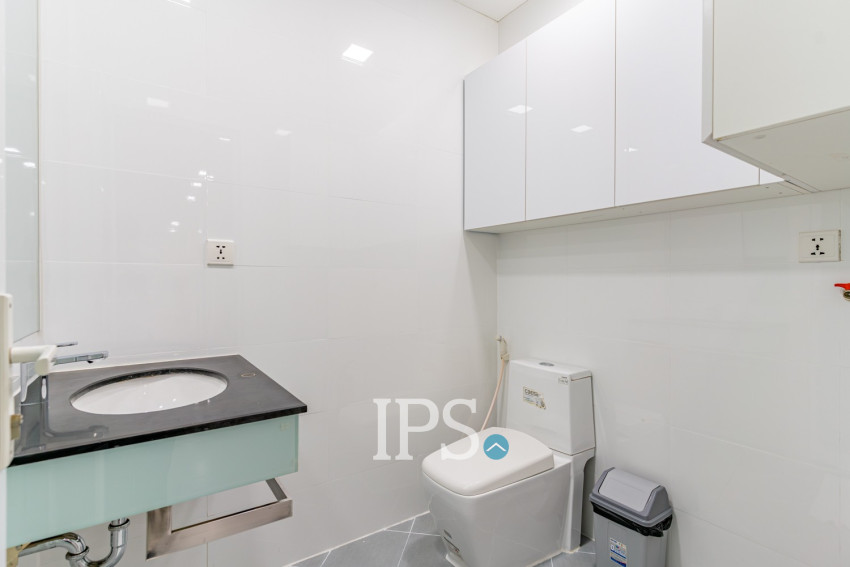 3 Bedroom Serviced Apartment For Rent - BKK1, Phnom Penh