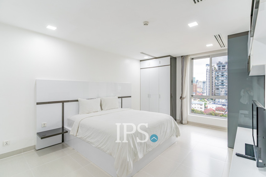 3 Bedroom Serviced Apartment For Rent - BKK1, Phnom Penh