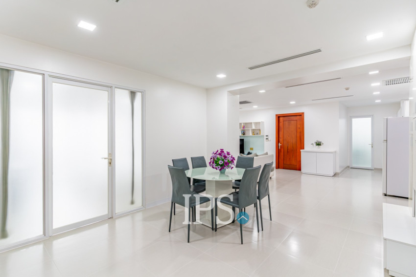 3 Bedroom Serviced Apartment For Rent - BKK1, Phnom Penh