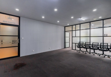 38 Sqm Office Space For Rent - BKK1, Phnom Penh thumbnail