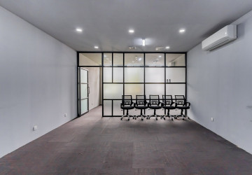 38 Sqm Office Space For Rent - BKK1, Phnom Penh thumbnail