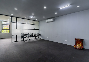 38 Sqm Office Space For Rent - BKK1, Phnom Penh thumbnail