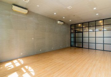 46 Sqm Office Space For Rent - BKK1, Phnom Penh thumbnail