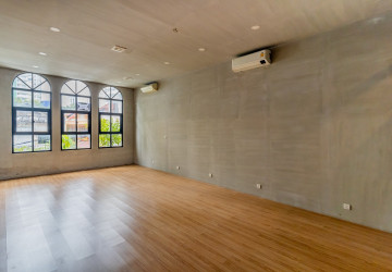 46 Sqm Office Space For Rent - BKK1, Phnom Penh thumbnail