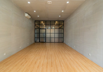 46 Sqm Office Space For Rent - BKK1, Phnom Penh thumbnail