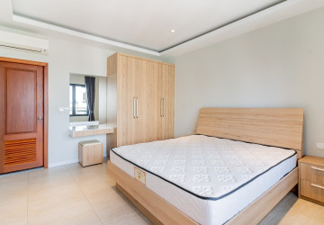 2 Bedroom Serviced Apartment For Rent - Beoung Raing, Phnom Penh thumbnail