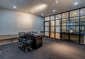 28 Sqm Office Space For Rent - BKK1, Phnom Penh thumbnail