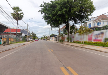 2 Bedroom Shophouse For Rent - Svay Dangkum, Siem Reap thumbnail