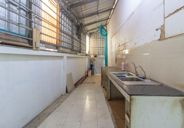 2 Bedroom Shophouse For Rent - Svay Dangkum, Siem Reap thumbnail