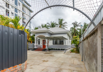 2 Bedroom Villa For Rent - Sala Kamreuk, Siem Reap thumbnail