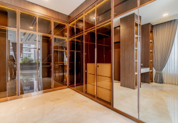 209 Sqm Studio Serviced Apartment For Rent - BKK1, Phnom Penh thumbnail