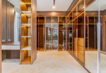 209 Sqm Studio Serviced Apartment For Rent - BKK1, Phnom Penh thumbnail