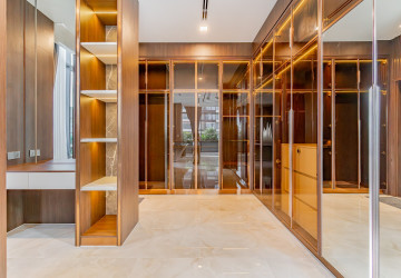 209 Sqm Studio Serviced Apartment For Rent - BKK1, Phnom Penh thumbnail