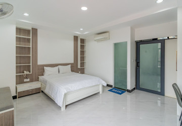 1 Bedroom Serviced Apartment For Rent - Boeung Prolit, Phnom Penh thumbnail