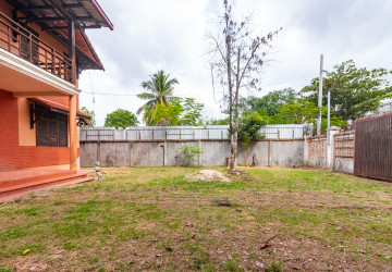 3 Bedroom House For Rent - Kouk Chak, Siem Reap thumbnail