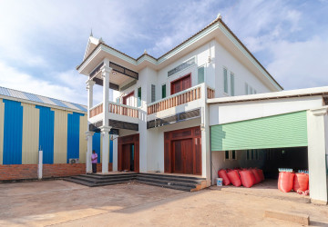 3 Bedroom House For Rent - Chreav, Siem Reap thumbnail