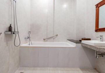 4 Bedroom Shophouse For Rent - Svay Dangkum, Siem Reap thumbnail