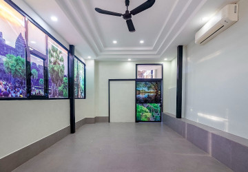 4 Bedroom Shophouse For Rent - Svay Dangkum, Siem Reap thumbnail