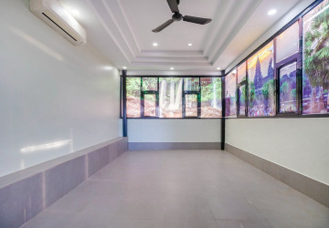 4 Bedroom Shophouse For Rent - Svay Dangkum, Siem Reap thumbnail