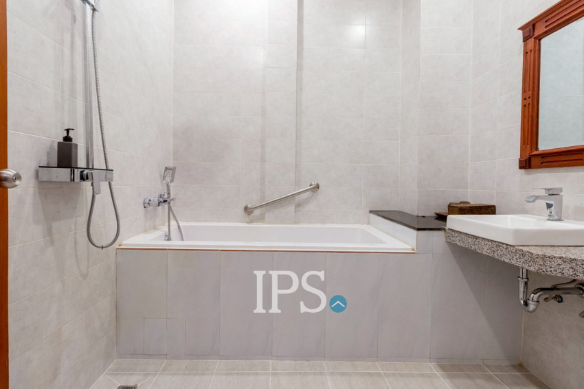 4 Bedroom Shophouse For Rent - Svay Dangkum, Siem Reap