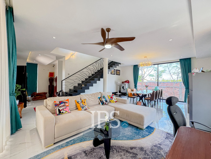 3 Bedroom Villa For Sale - Svay Dangkum, Siem Reap