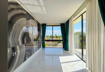 3 Bedroom Villa For Sale - Svay Dangkum, Siem Reap thumbnail