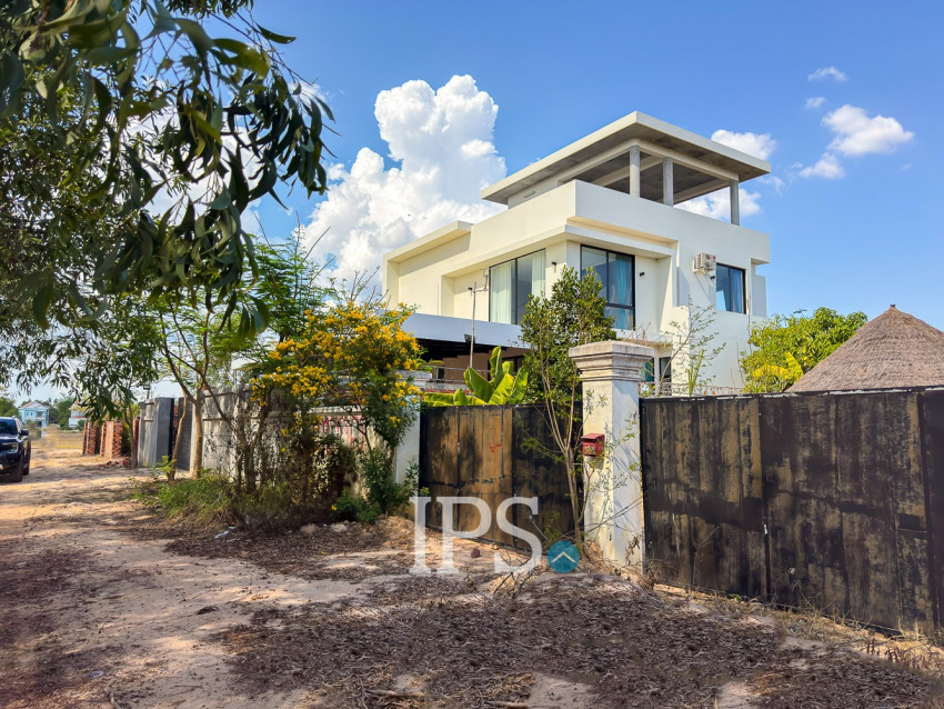 3 Bedroom Villa For Sale - Svay Dangkum, Siem Reap
