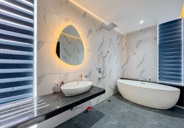 3 Bedroom Villa For Sale - Svay Dangkum, Siem Reap thumbnail