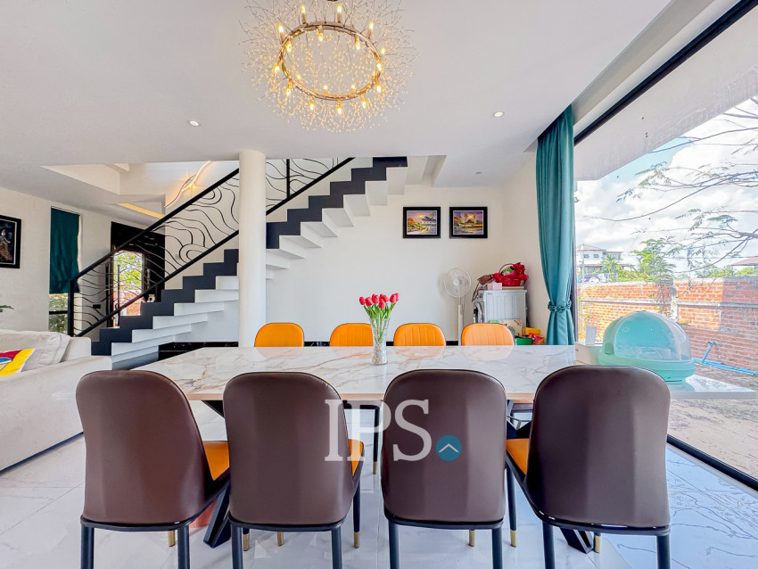 3 Bedroom Villa For Sale - Svay Dangkum, Siem Reap
