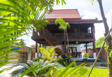 2 Bedroom Wooden House For Rent - Sala Kamreuk, Siem Reap thumbnail