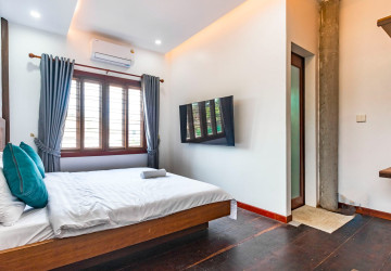 2 Bedroom Wooden House For Rent - Sala Kamreuk, Siem Reap thumbnail