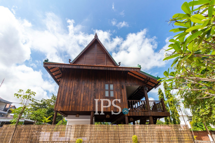 2 Bedroom Wooden House For Rent - Sala Kamreuk, Siem Reap