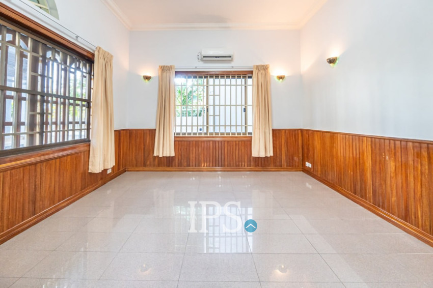 5 Bedroom Commercial Villa For Rent - Tonle Bassac, Phnom Penh