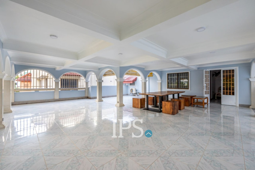 5 Bedroom Commercial Villa For Rent - Tonle Bassac, Phnom Penh