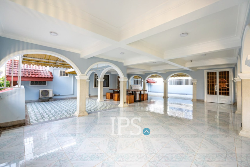 5 Bedroom Commercial Villa For Rent - Tonle Bassac, Phnom Penh