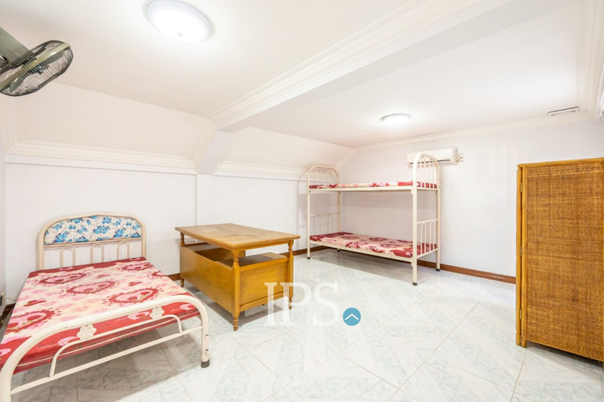 5 Bedroom Commercial Villa For Rent - Tonle Bassac, Phnom Penh