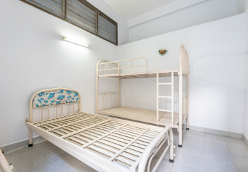 5 Bedroom Commercial Villa For Rent - Tonle Bassac, Phnom Penh thumbnail