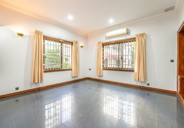 5 Bedroom Commercial Villa For Rent - Tonle Bassac, Phnom Penh thumbnail