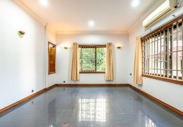 5 Bedroom Commercial Villa For Rent - Tonle Bassac, Phnom Penh thumbnail