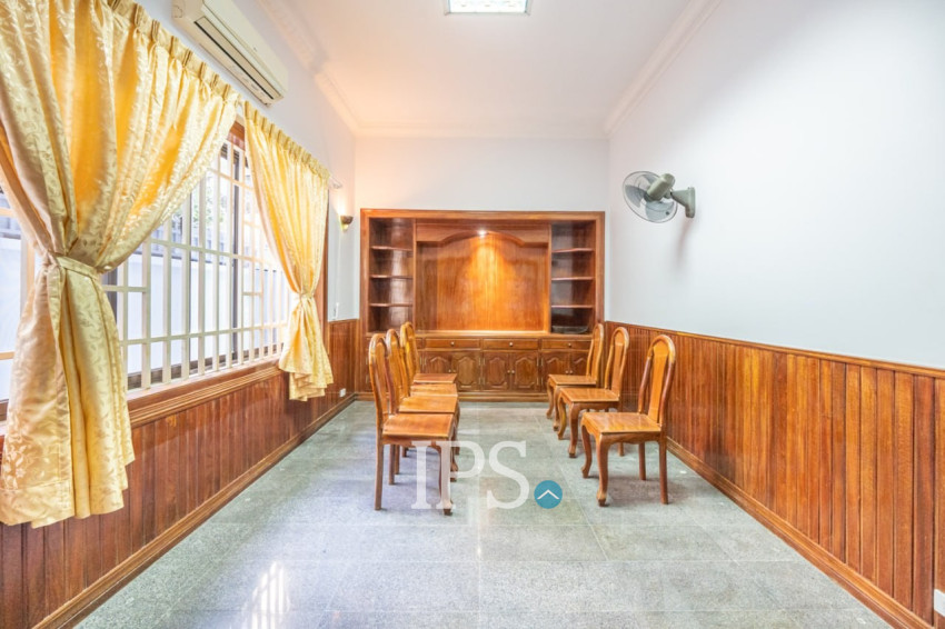 5 Bedroom Commercial Villa For Rent - Tonle Bassac, Phnom Penh