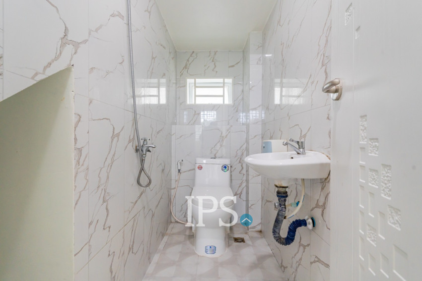 3 Bedroom Villa For Sale - Prek Eng, Phnom Penh