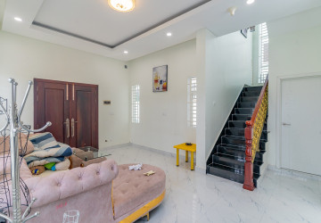 3 Bedroom Villa For Sale - Prek Eng, Phnom Penh thumbnail