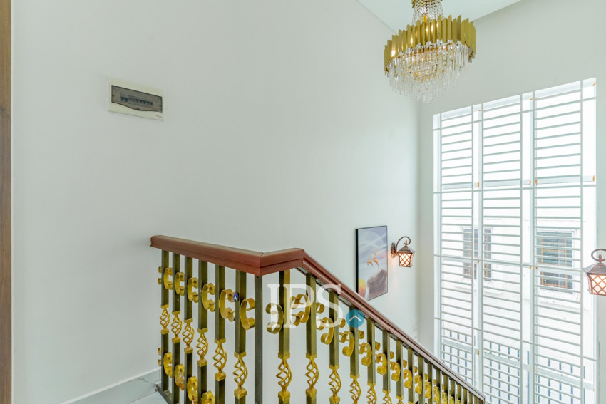 3 Bedroom Villa For Sale - Prek Eng, Phnom Penh