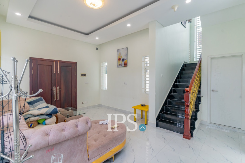 3 Bedroom Villa For Sale - Prek Eng, Phnom Penh